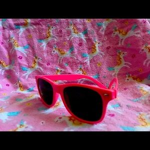 little girls pink sunglasses
